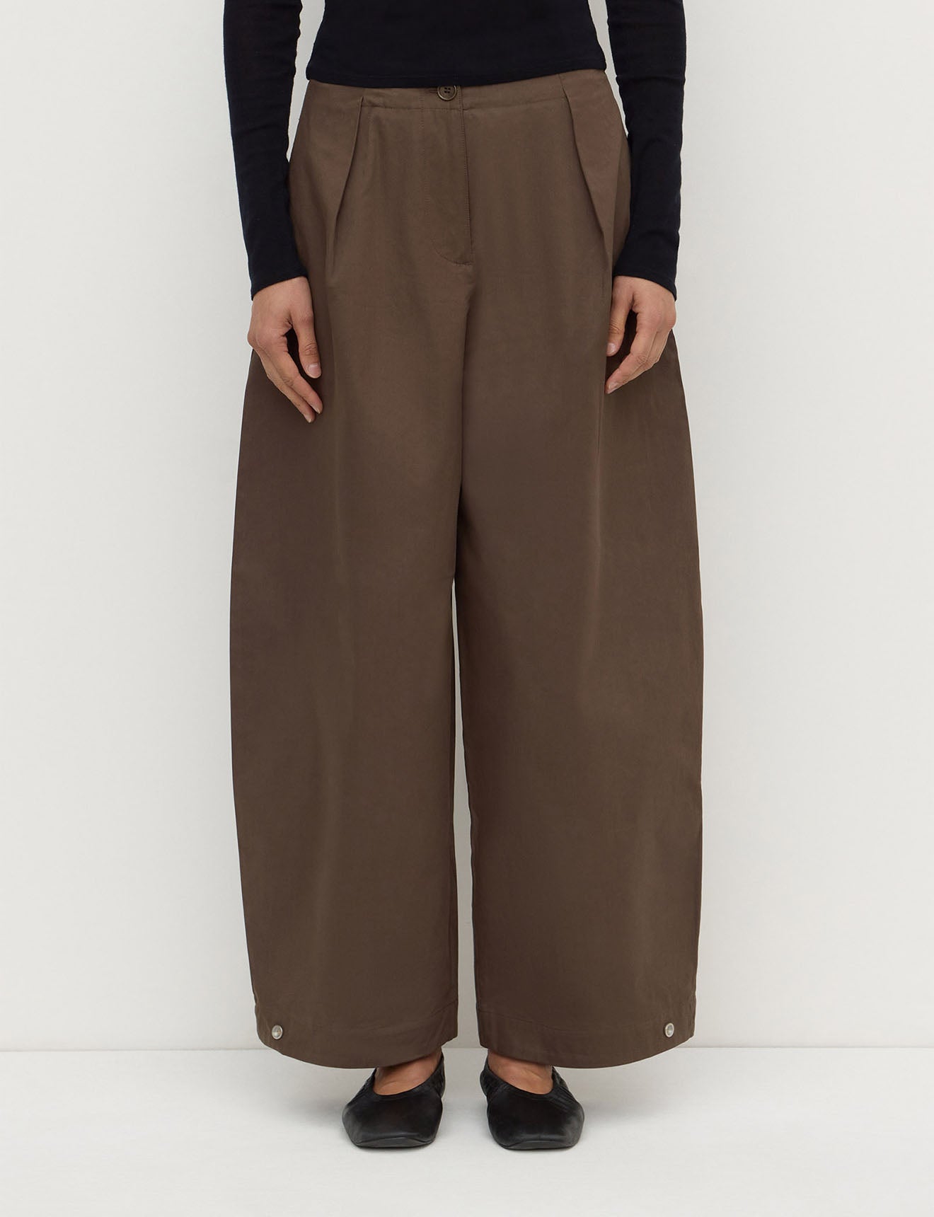 Assembly Label Jasmine Cotton Adjustable Barrel Pant Military
