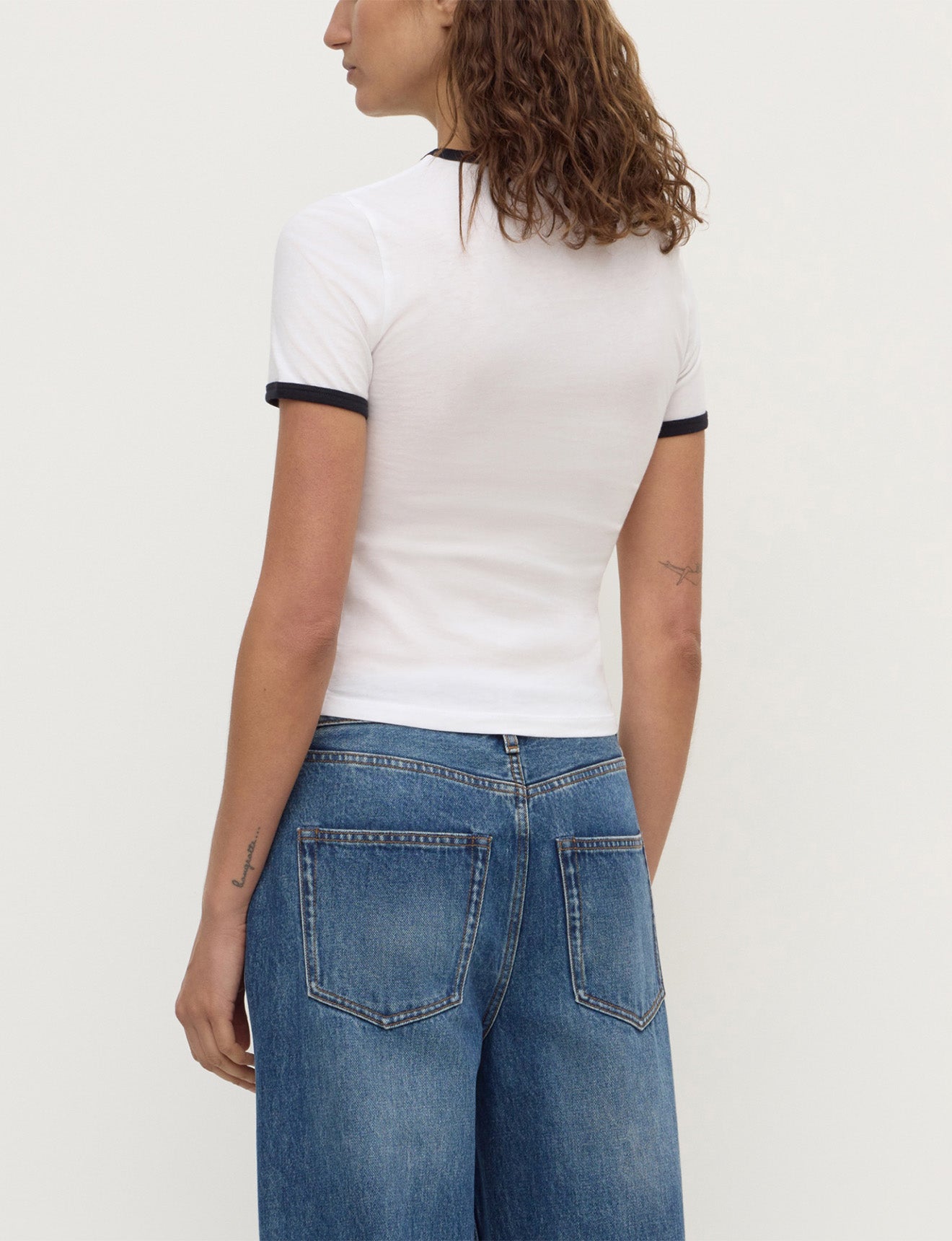 Assembly Label Kourt Contrast Bind Tee White Navy