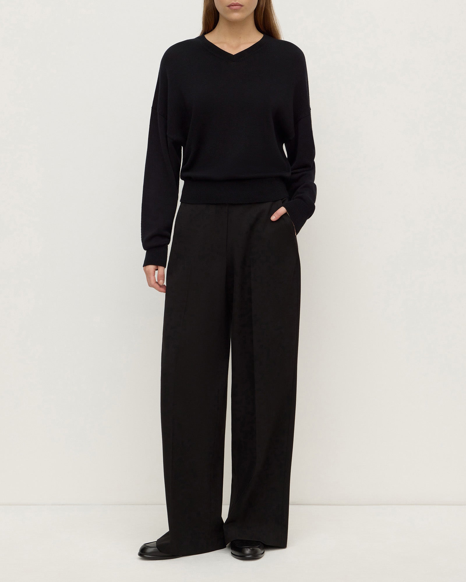 Assembly Label Mira V Neck Knit Black