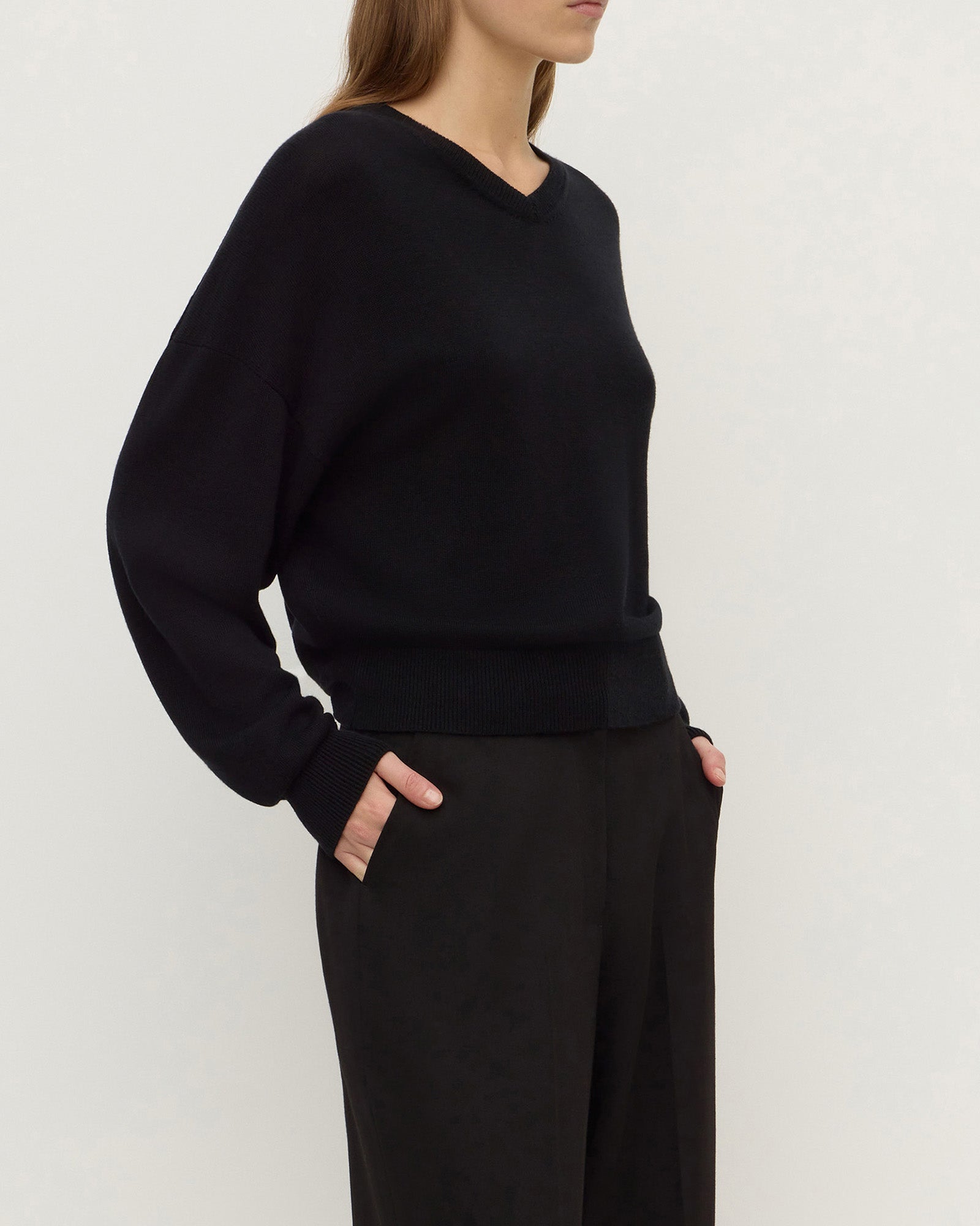 Assembly Label Mira V Neck Knit Black