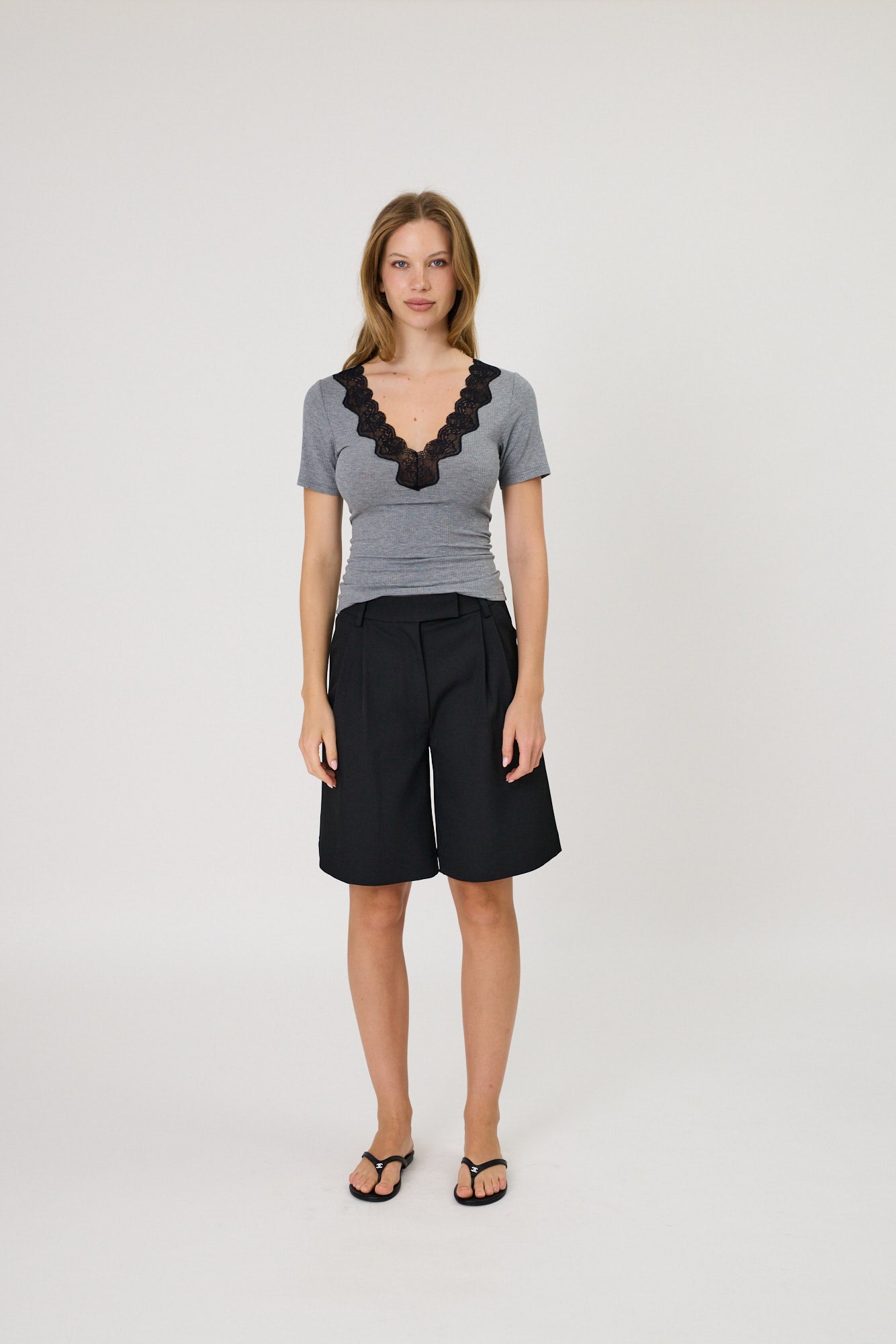 Remain Lulu T-Shirt Smoke