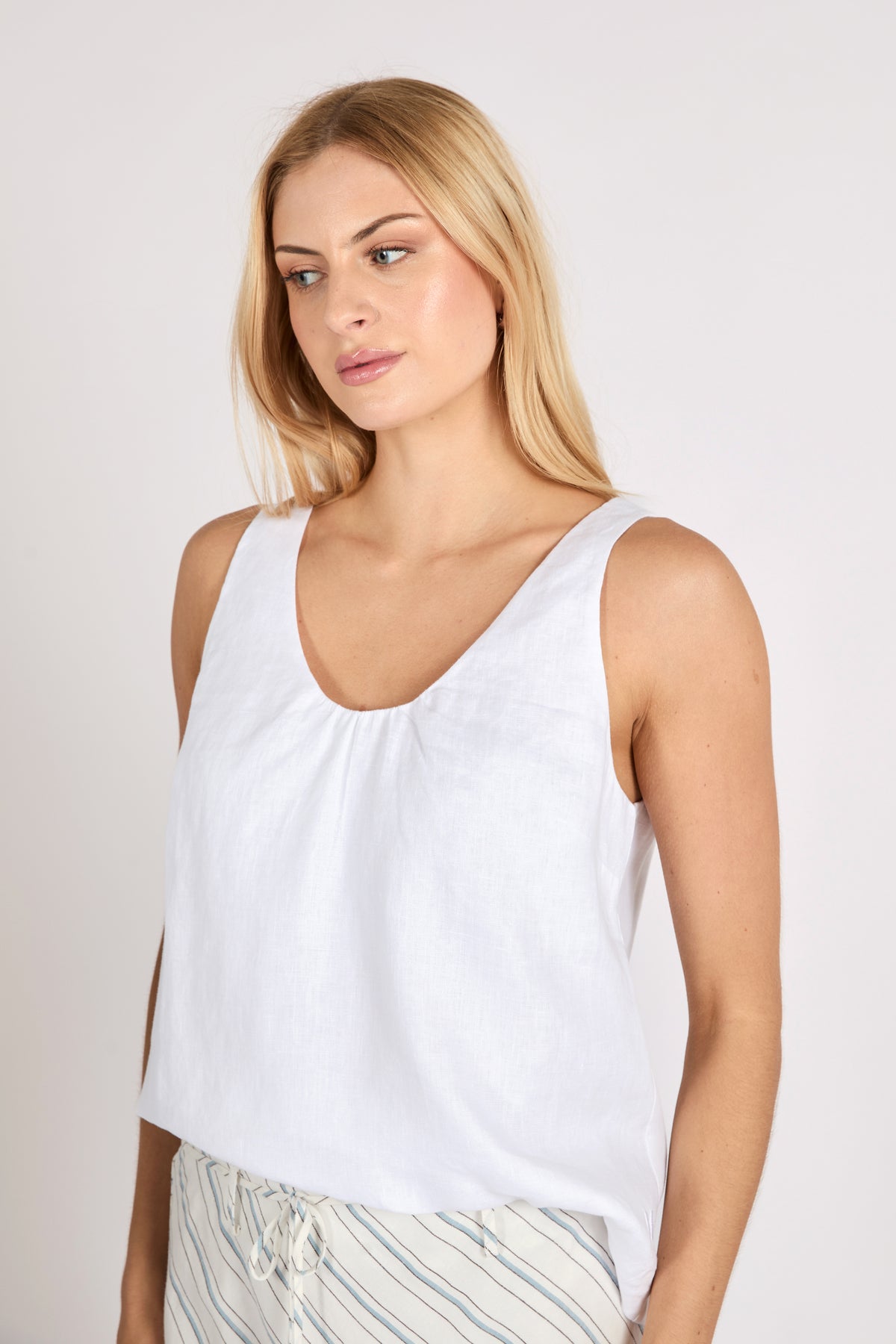 Marlow Riptide Linen Tank White