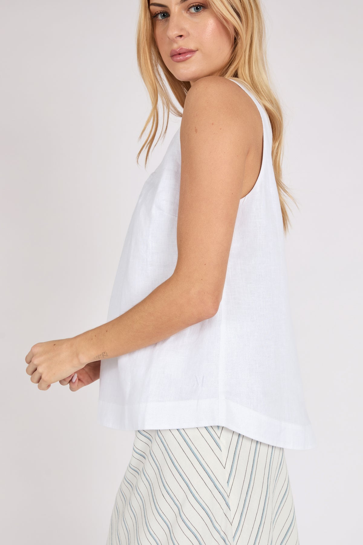 Marlow Riptide Linen Tank White