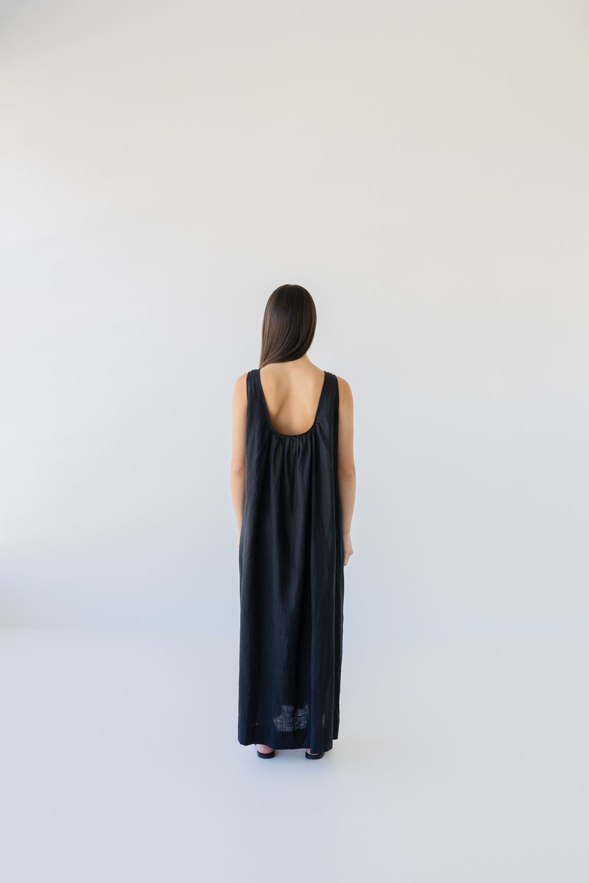 Sophie Linen Maxi Dress Black