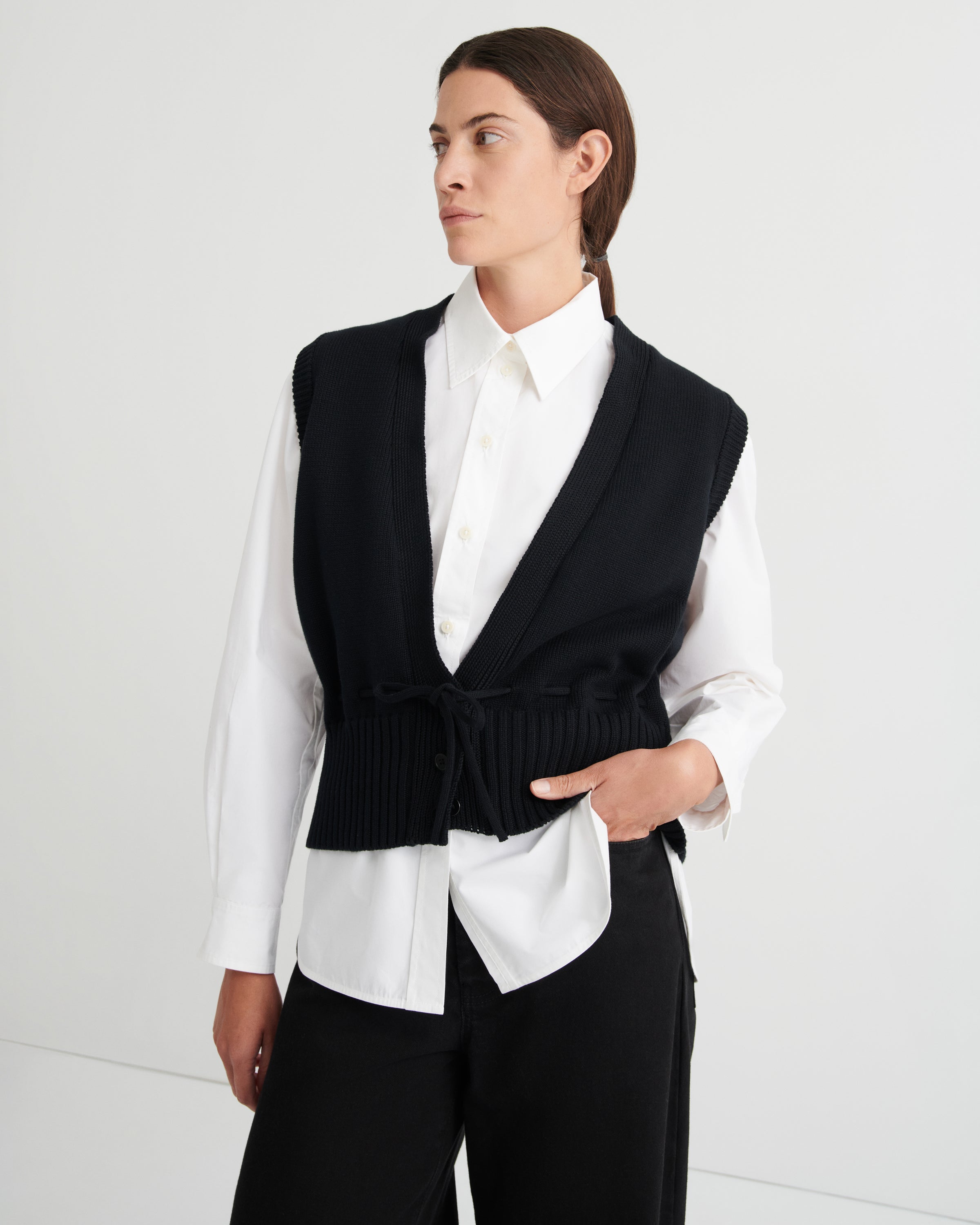 Kowtow Elworthy Vest Black