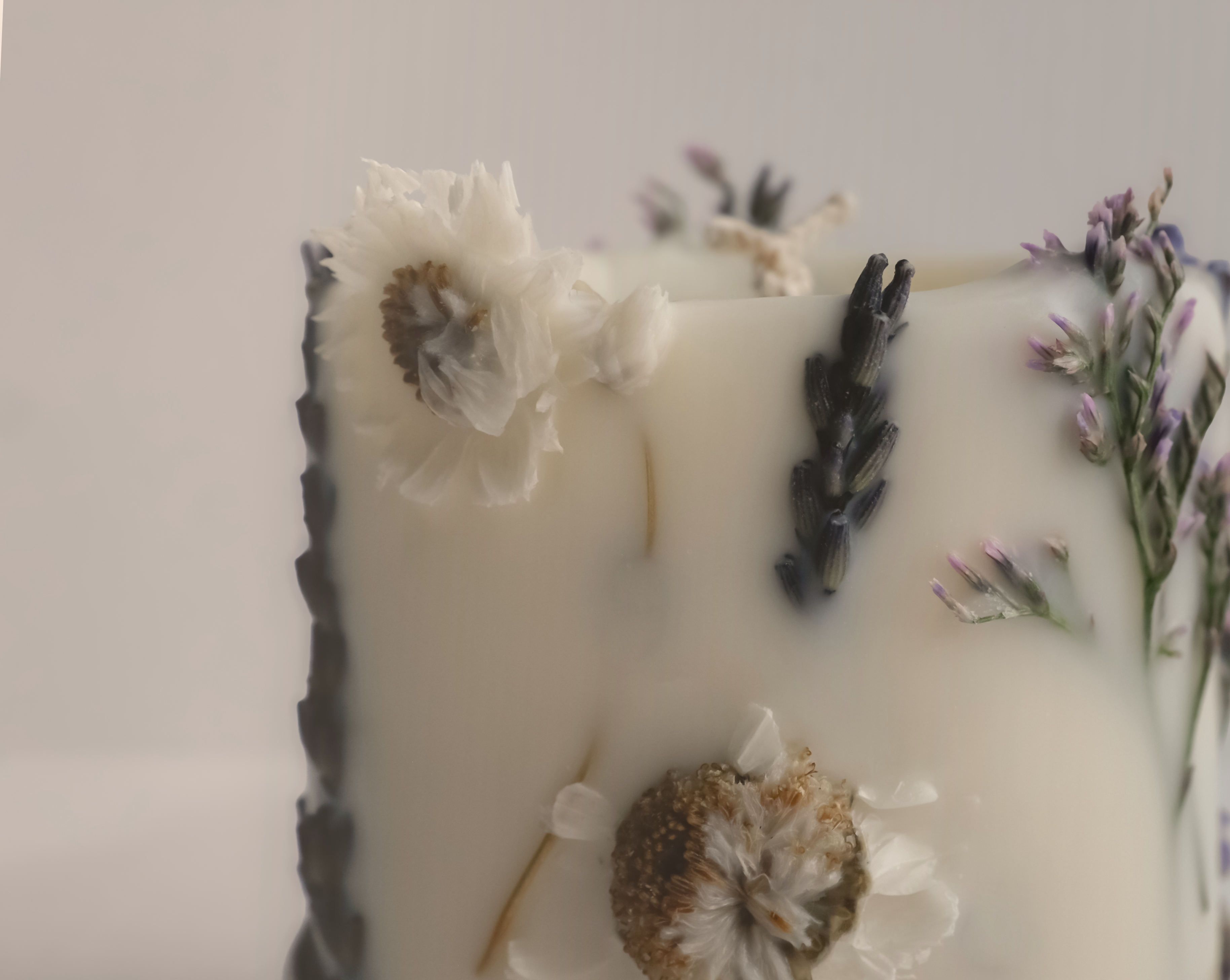 Fufu Bouquet Pillar Candle Field of South