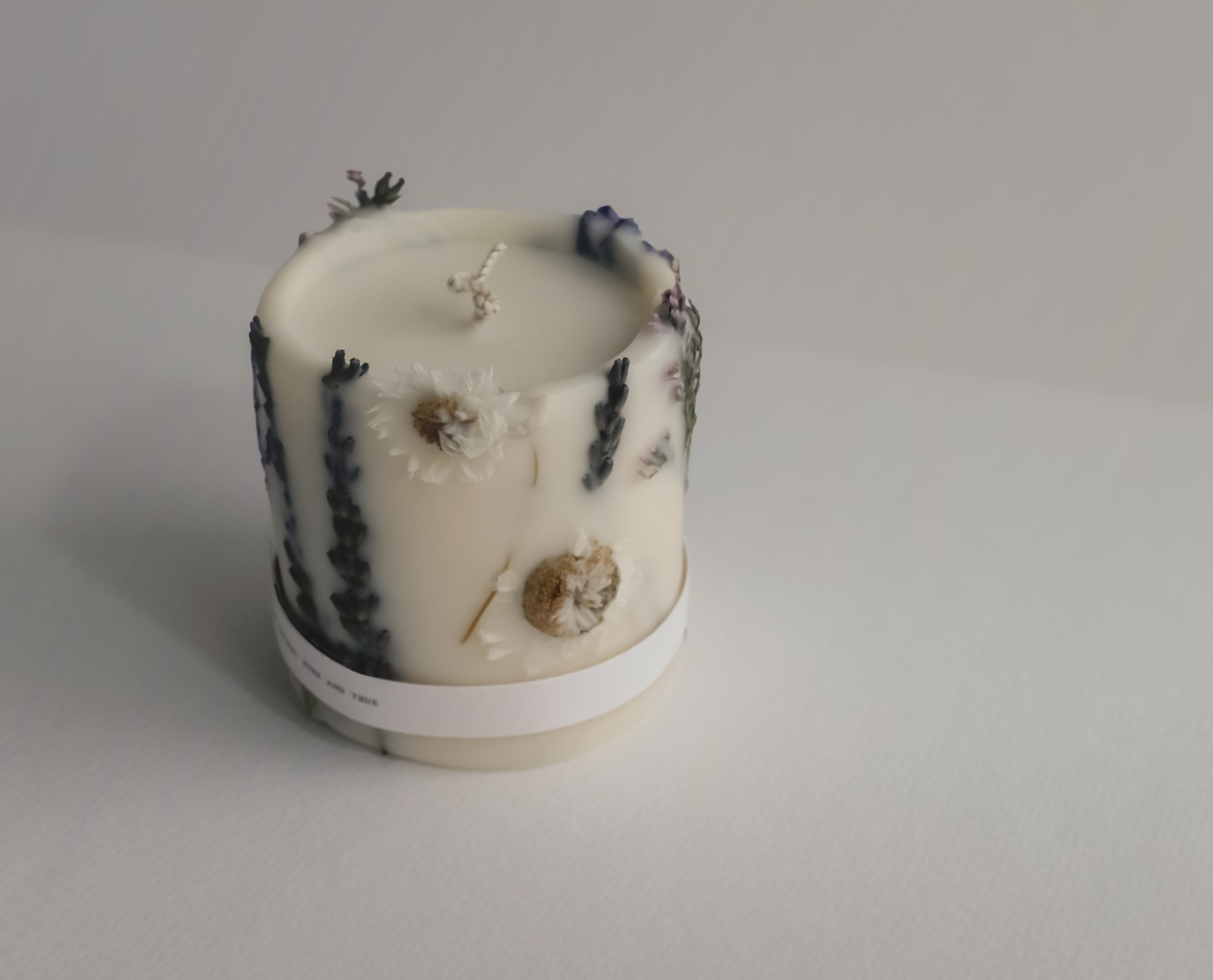 Fufu Bouquet Pillar Candle Field of South