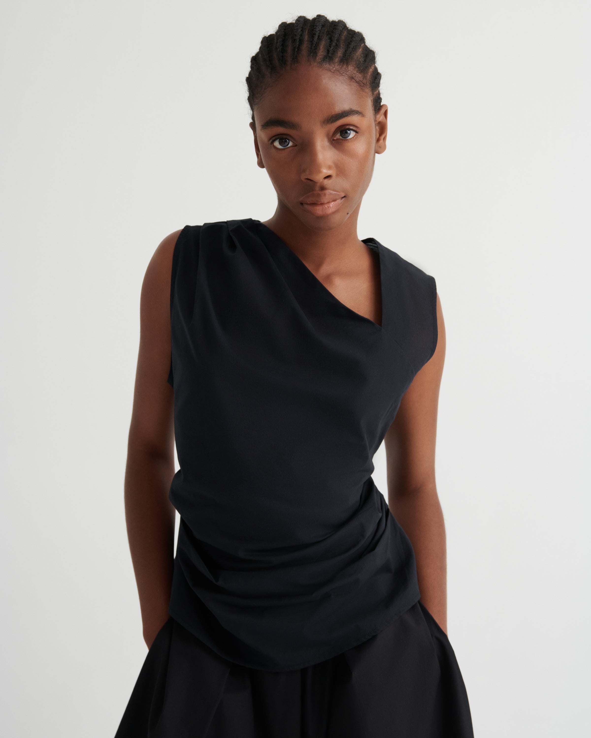 Kowtow Genre Top Black