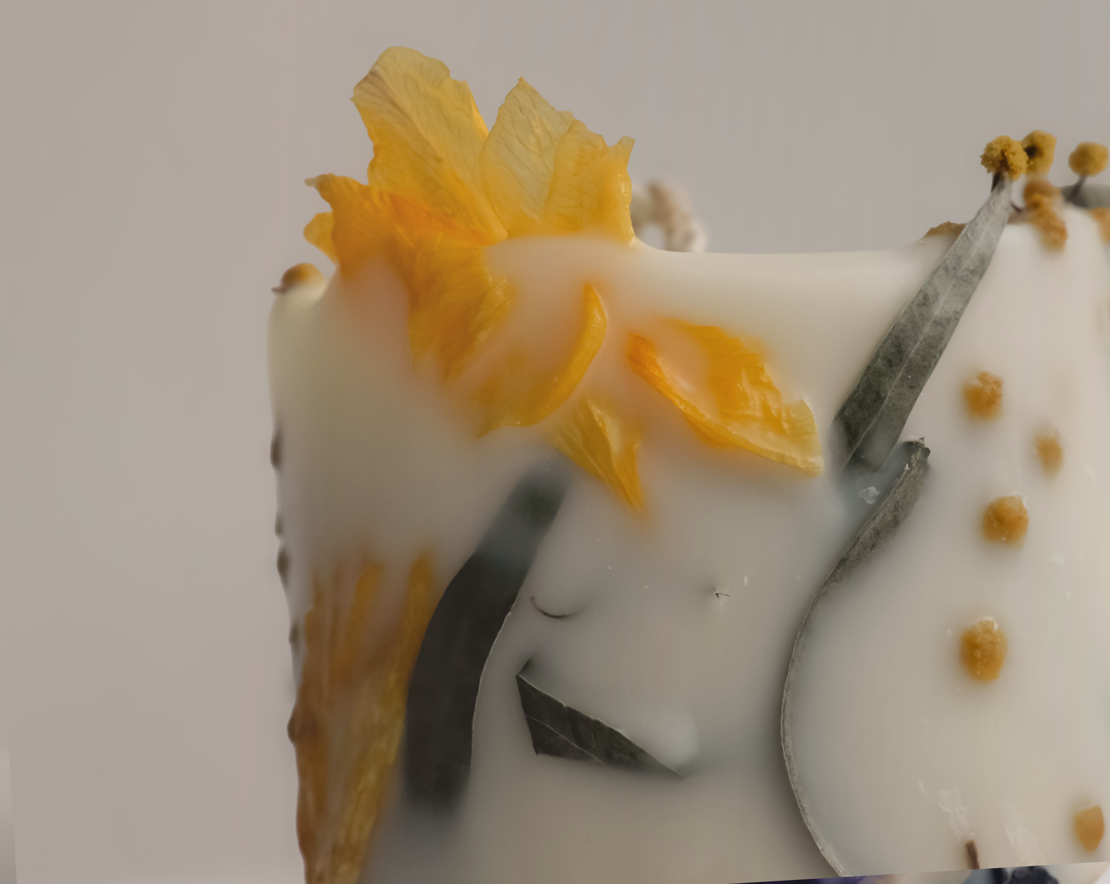 FuFu Bouquet Pillar candle Sweet Mimosa